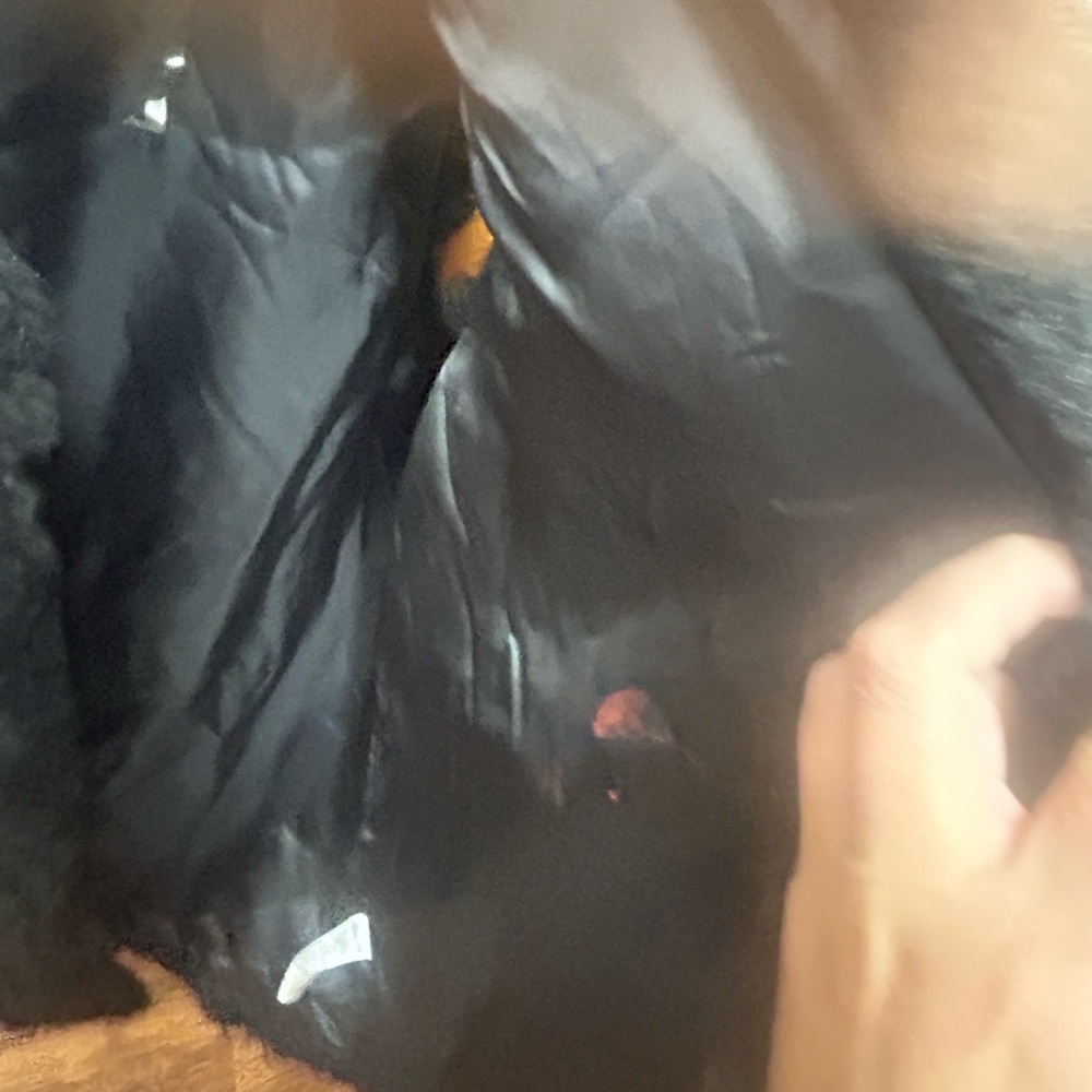 Vest - Picture 3 of 5